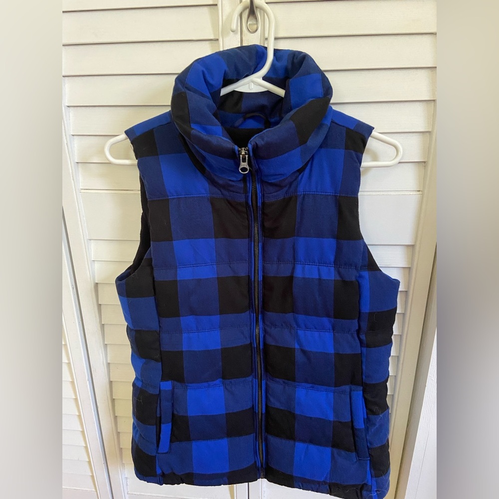 Old Navy brand vest, size Small. Blue/black plaid. Never worn.